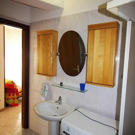 Sunny Apartment *